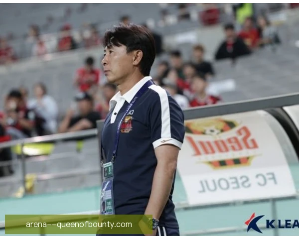 首尔FC队史风格演变：从铁血防反到传控高压